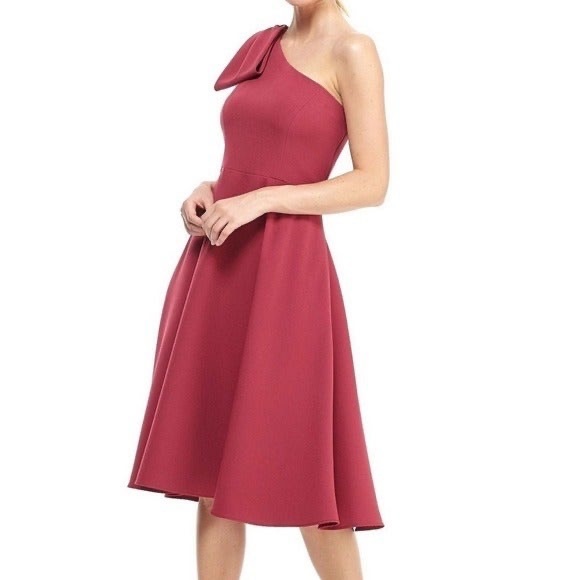 Gal Meets Glam Dresses & Skirts - Gal Meets Glam One Should Bow Dress